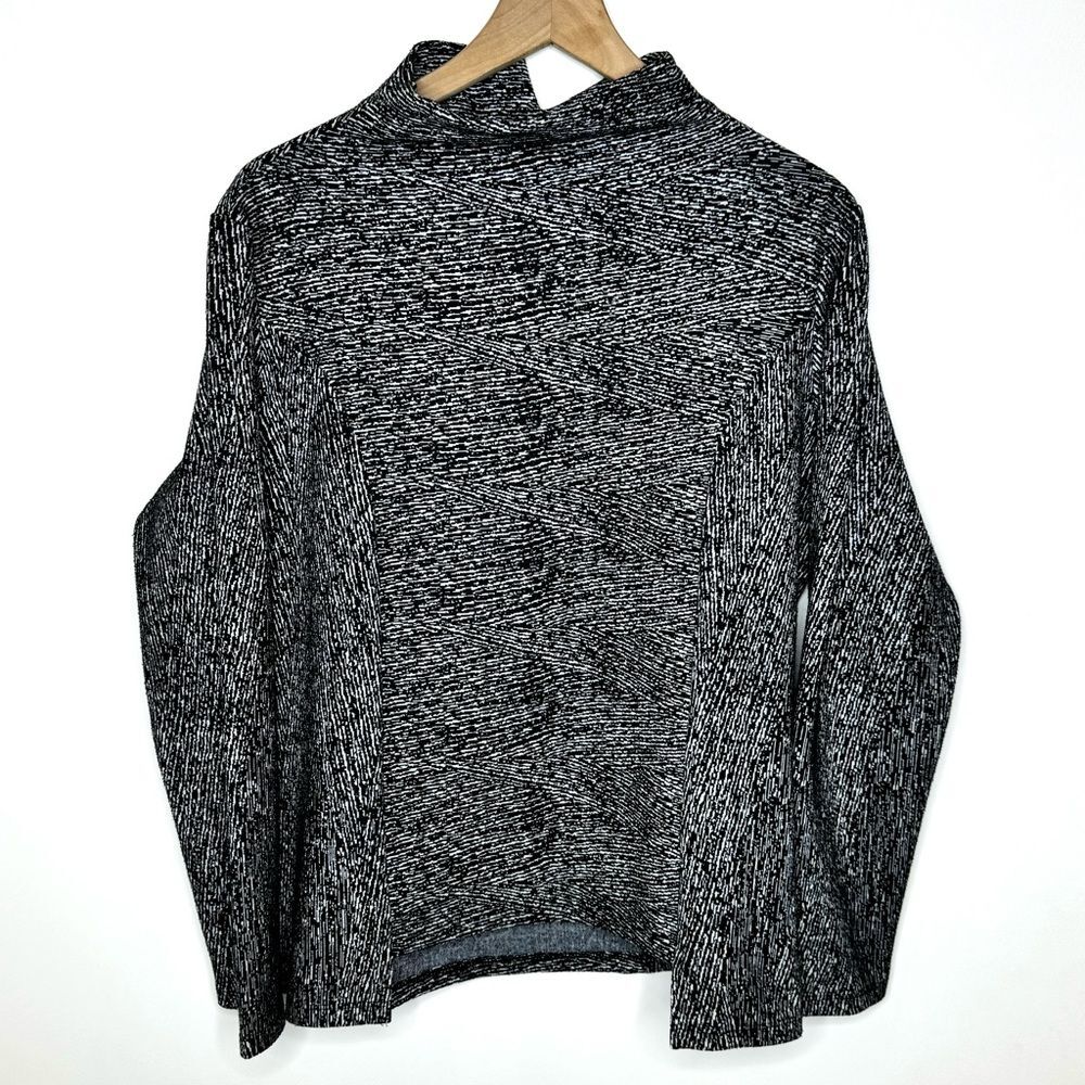 Clara Sun Woo Long Sleeve Black White Mock Neck cut-out hem stretchy top